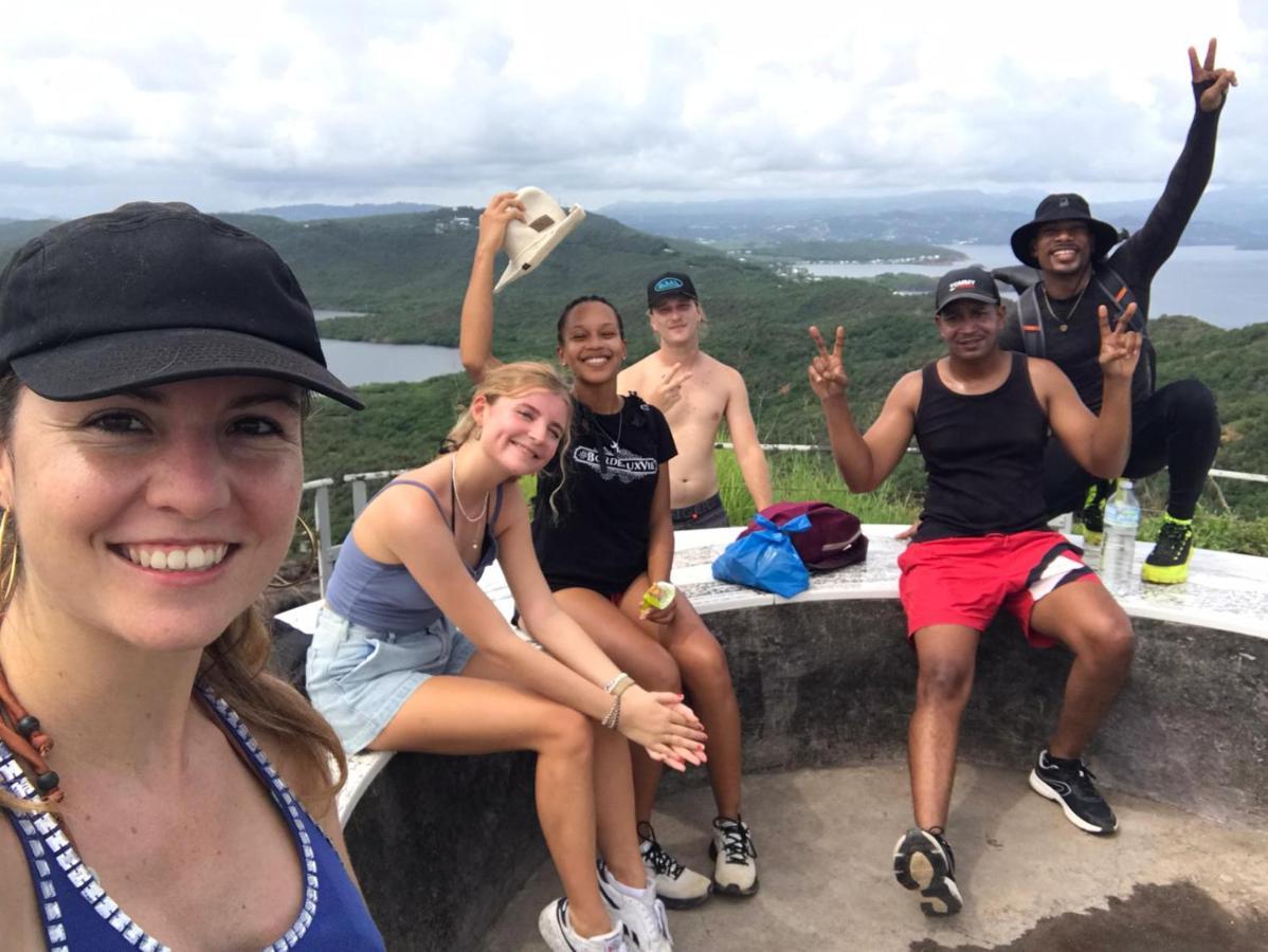 Top Hill Hostel- Martinique- Auberge Dortoir La Trinite Εξωτερικό φωτογραφία